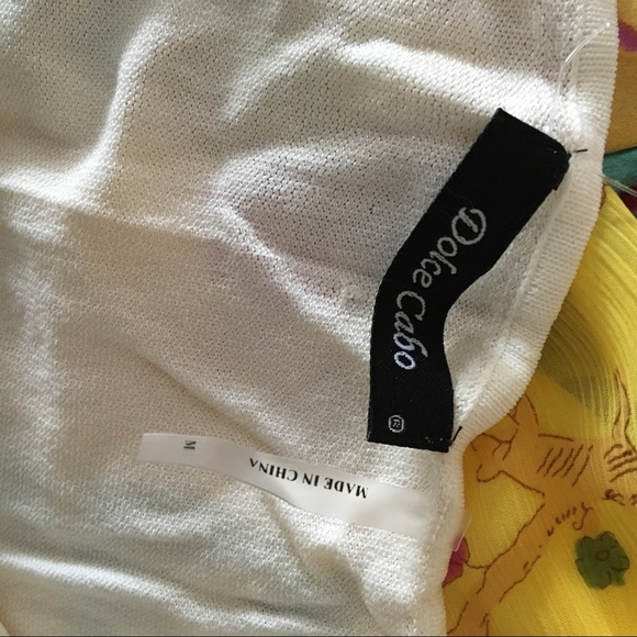 🔴 dolce Cabo sleeveless stretchy peplum tank top with beaded keyhole - Picture 5 of 5